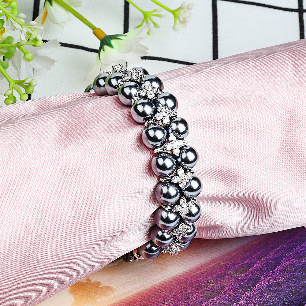 Faux Pearl Rhinestone Decor Wrist Strap Smart Watch Band Bracelet for Apple Watch Series 8 41mm / Series 7 41mm / Series 6 / 5 / 4 / SE / SE(2022) 40mm Series 3 / 2 / 1 38mm - Black