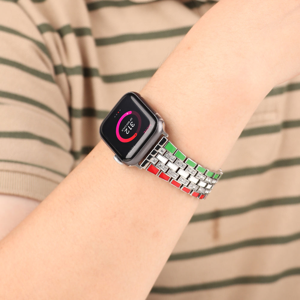for Apple Watch Ultra 49mm / Series 8 45mm / 7 45mm / Series 6 / 5 / 4 / SSE 44mm / SE (2022) 44mm / Series 3 / 2 / 1 42mm Flag Style Watch Strap Rhinestone Band Replacement - Red / Green / Silver