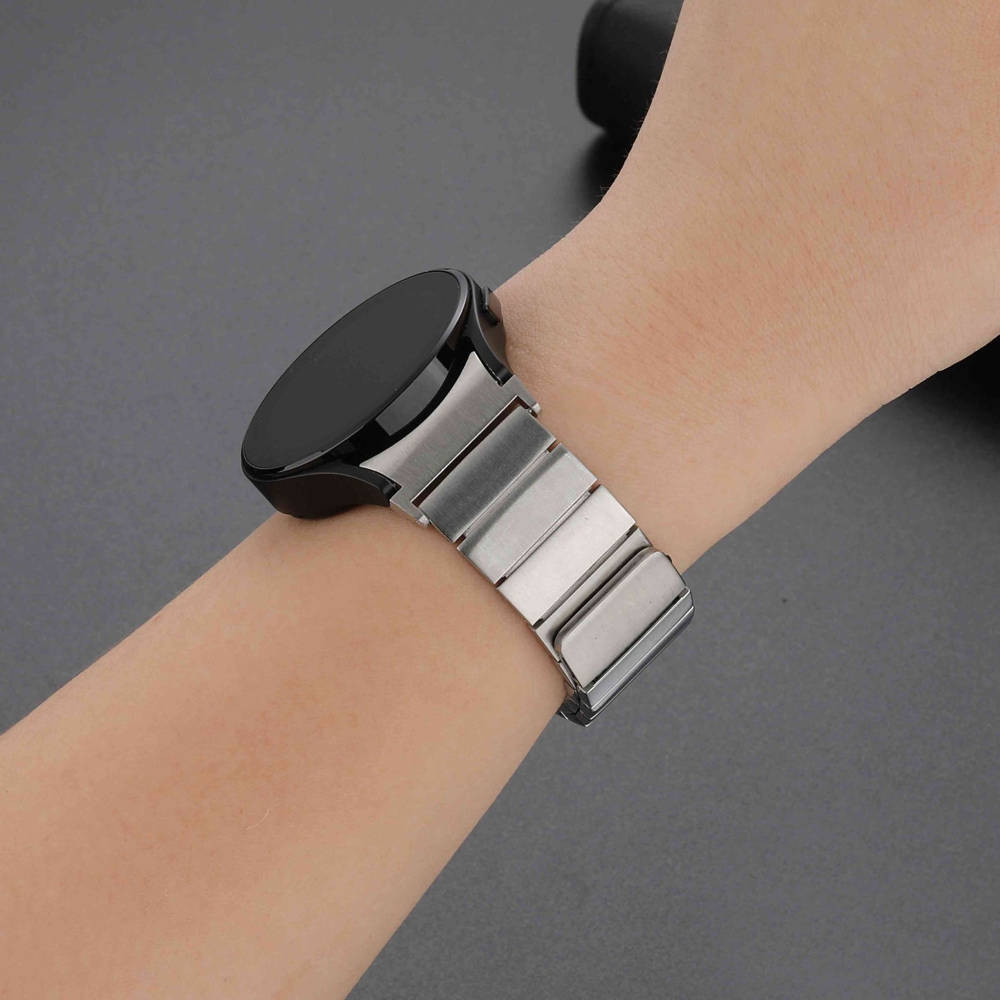 For Samsung Galaxy Watch 5 Pro / Amazfit Bip3 Pro, Universal Watch Band 20mm Magnetic Stainless Steel Quick Release Watch Strap - Pink