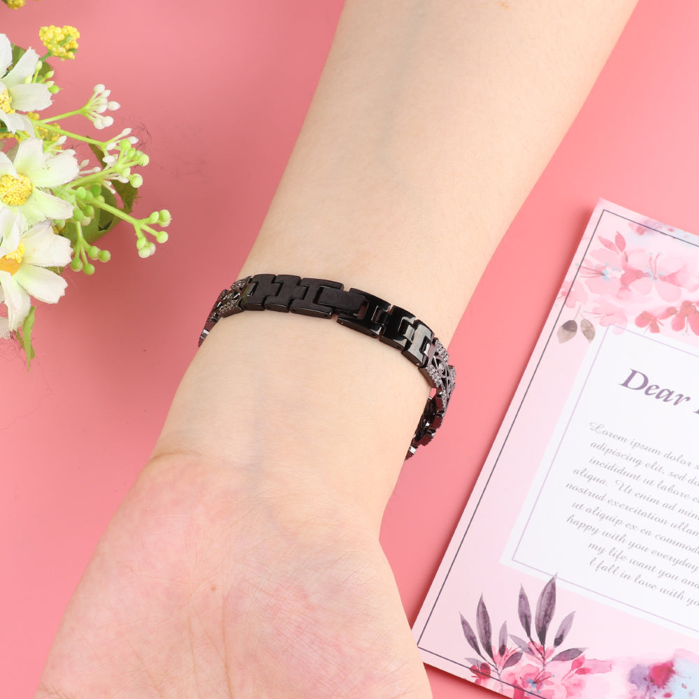 for Apple Watch Series 8 / 7 41mm / Series 6 / 5 / 4 / SE (2022) / SE 40mm / Series 3 / 2 / 1 38mm Eye Design Rhinestone Decor Metal Bracelet Watch Strap - Black