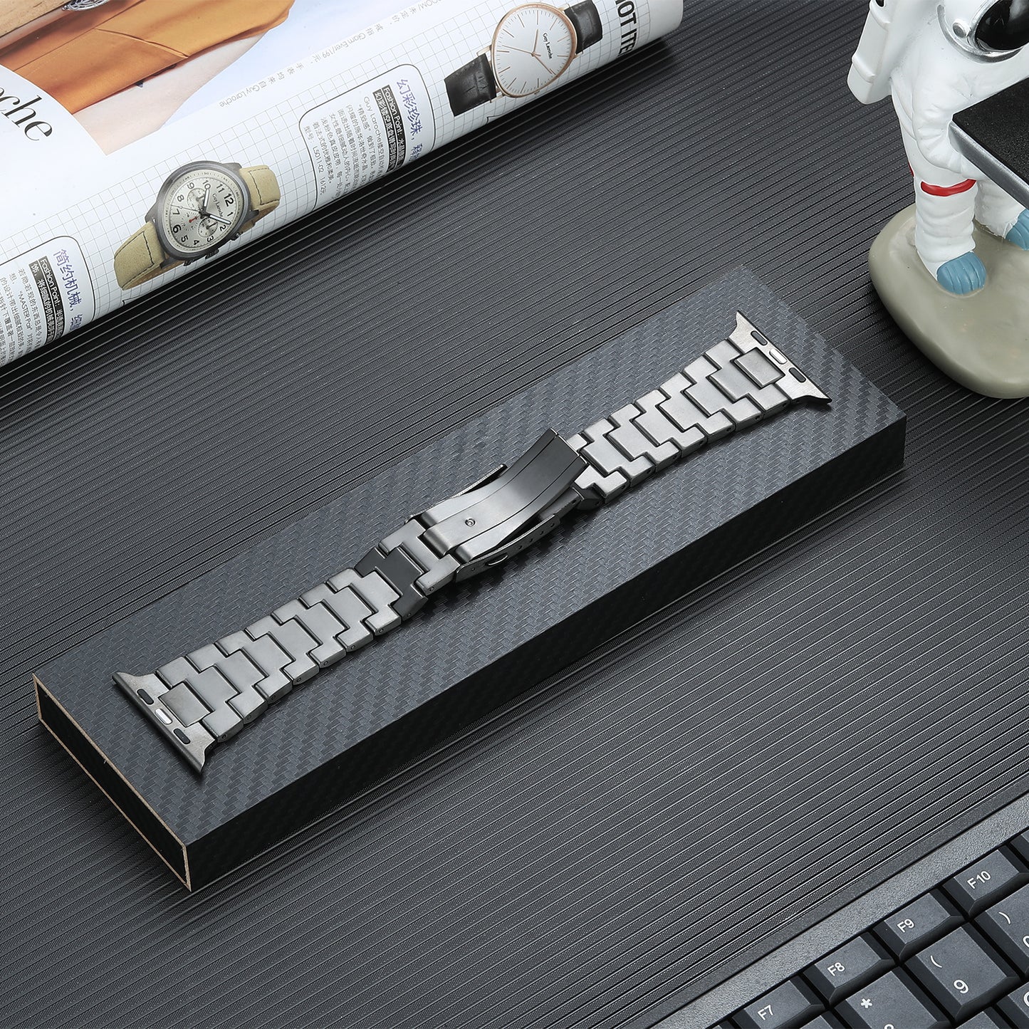 For Apple Watch Series 8 / 7 41mm / 6 / 5 / 4 / SE / SE (2022) 40mm / 3 / 2 / 1 38mm Replacement Wrist Band Titanium Steel Watch Strap - Grey