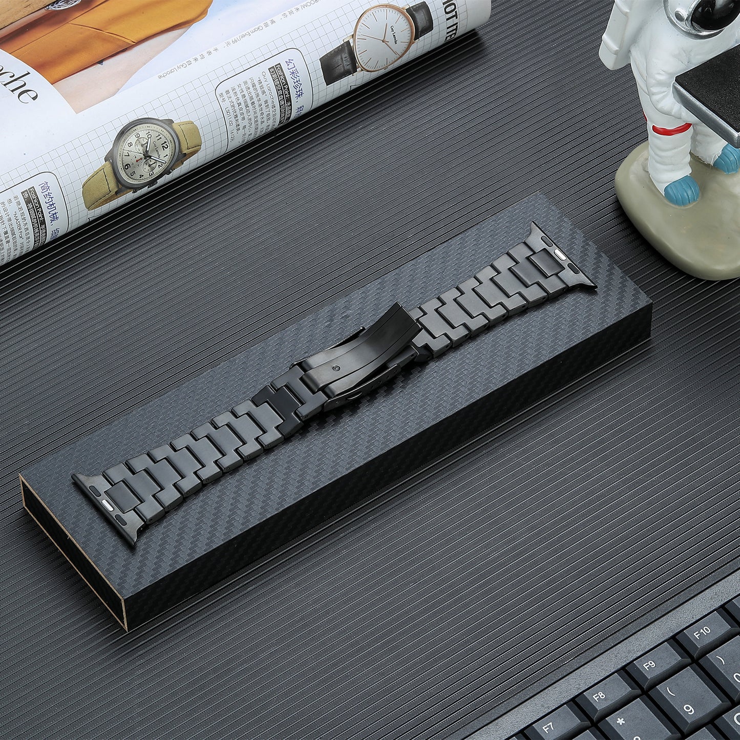 For Apple Watch Series 8 / 7 41mm / 6 / 5 / 4 / SE / SE (2022) 40mm / 3 / 2 / 1 38mm Replacement Wrist Band Titanium Steel Watch Strap - Black