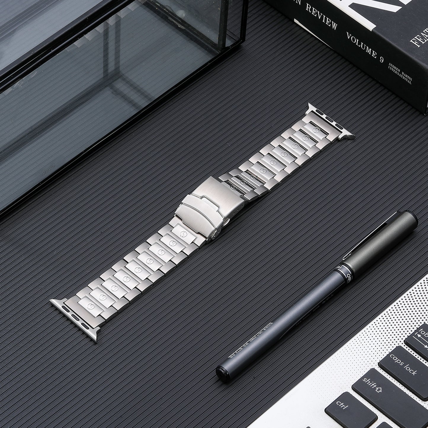 For Apple Watch Series 8 / 7 41mm / 6 / 5 / 4 / SE / SE (2022) 40mm / 3 / 2 / 1 38mm Watch Band 3 Beads Titanium Steel Strap - Silver