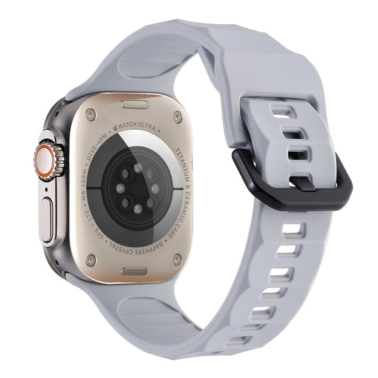 Uniqkart for Apple Watch Ultra 49mm / Series 8 7 45mm / 6 5 4 SE (2022) SE 44mm / 3 2 1 42mm Wave Surface Watch Band Silicone Watch Strap - Space Grey