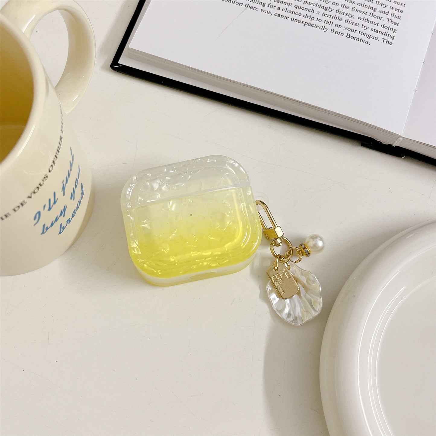 Uniqkart for Apple AirPods 3 Full Protective Cover Gradient Shell Grain Earphone Square TPU Case with Shell Shape Pendant - Yellow