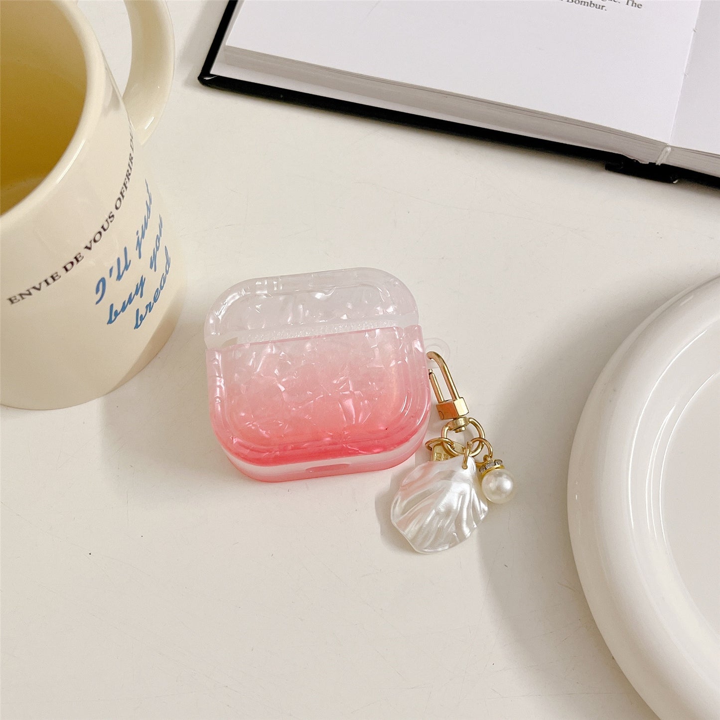 Uniqkart for Apple AirPods 3 Full Protective Cover Gradient Shell Grain Earphone Square TPU Case with Shell Shape Pendant - Red