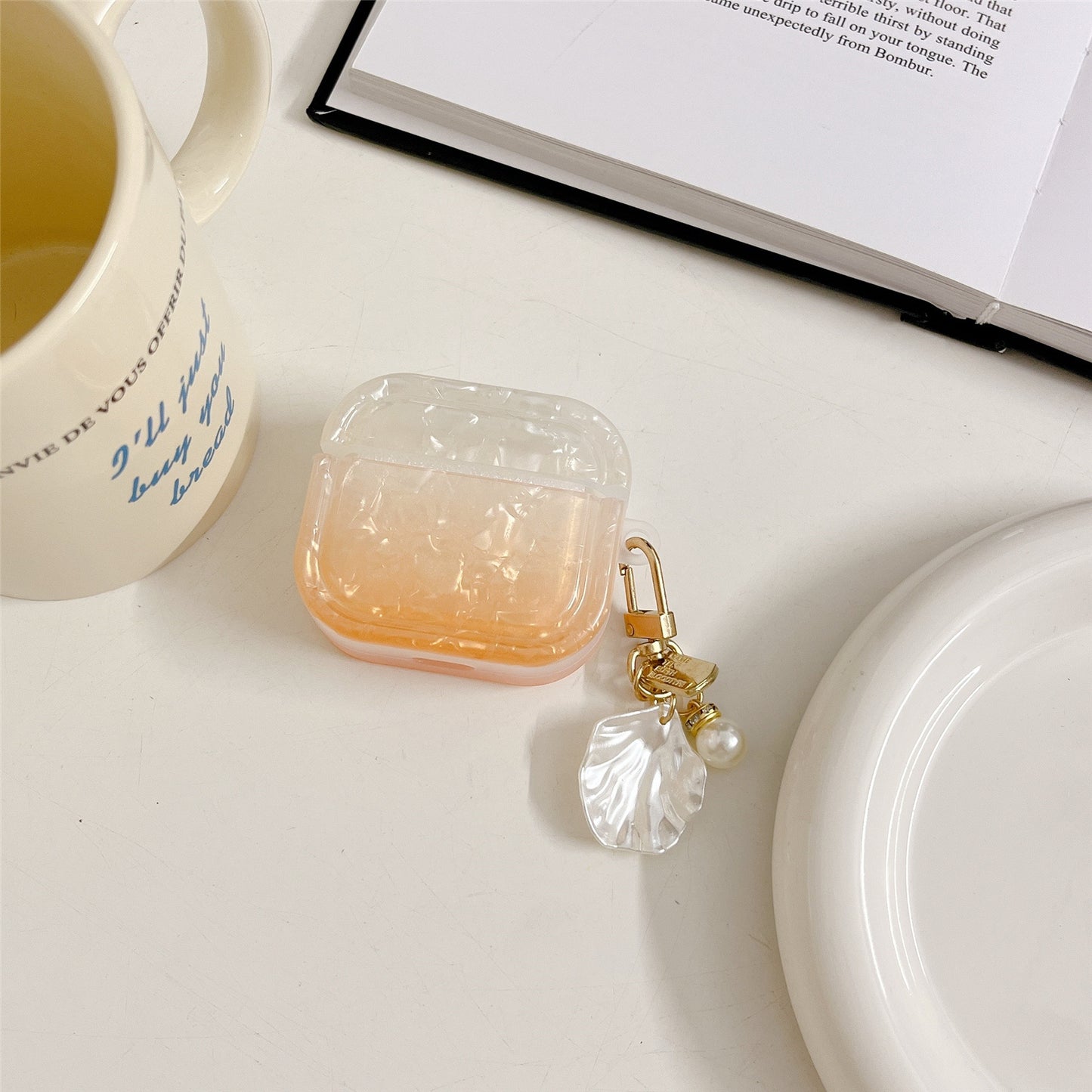 Uniqkart for Apple AirPods 3 Full Protective Cover Gradient Shell Grain Earphone Square TPU Case with Shell Shape Pendant - Orange