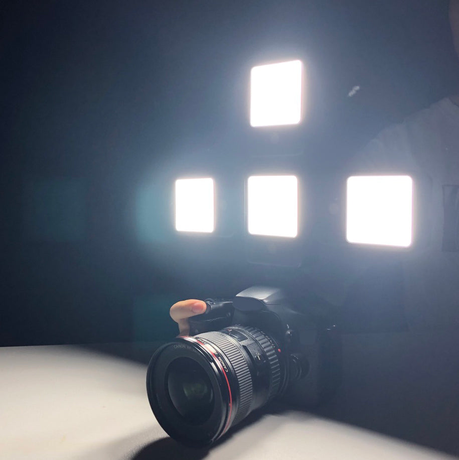 Yelangu LED02 Portable RGB LED Camera Video Light Voice Recorder Mini Rechargeable Photography Lighting