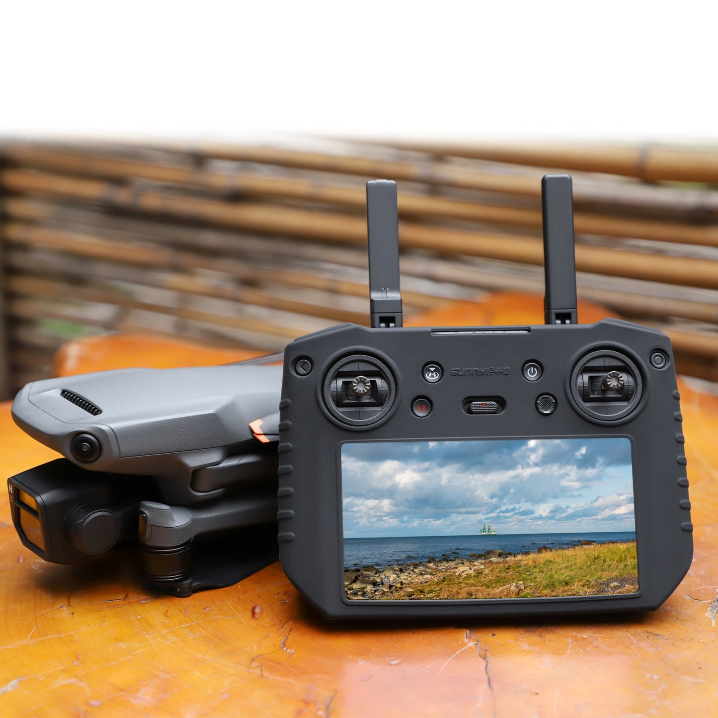 SUNNYLIFE M3-BHT378 For DJI RC Pro Drone Remote Controller Protective Silicone Case Cover Sleeve