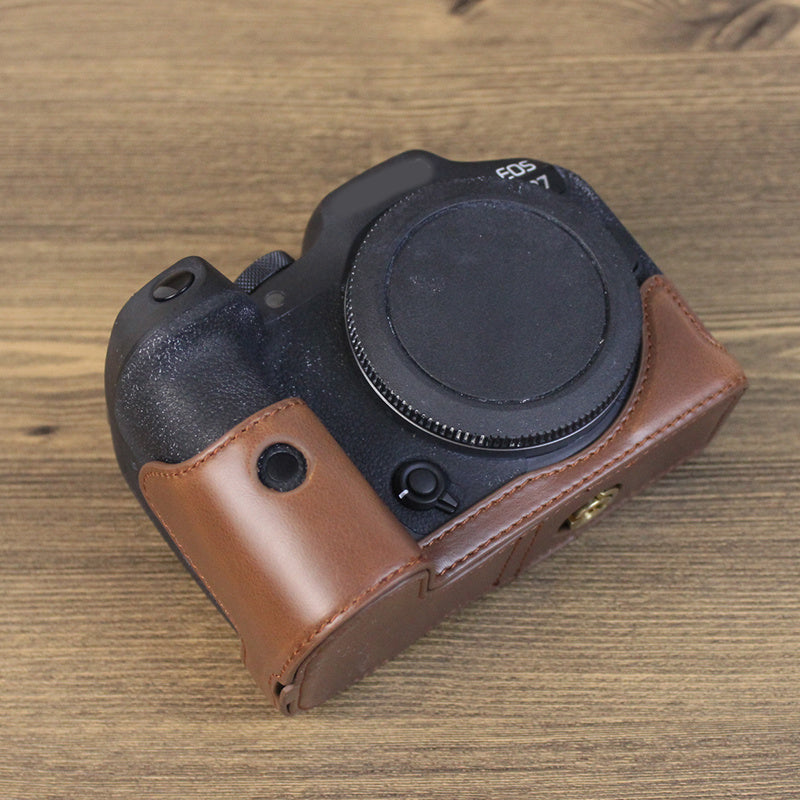 Uniqkart for Canon EOS R7 Digital Camera Bottom Case PU Leather Half Body Protective Cover with Battery Opening Design - Coffee