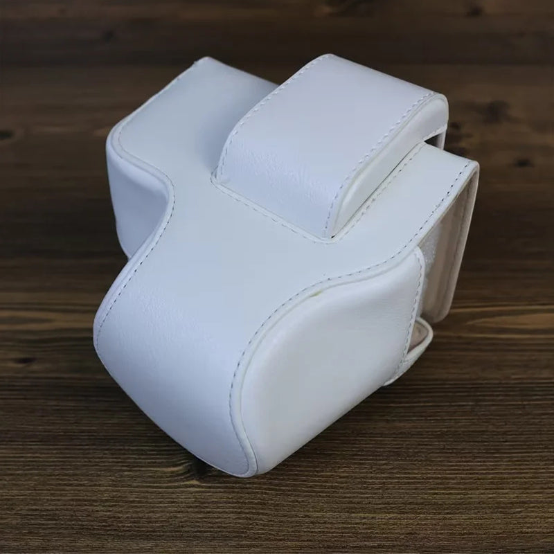 PU Leather Protective Bag for Canon EOS R10 18-45mm Lens, Vintage Mini Storage Bag Cover with Shoulder Strap - White