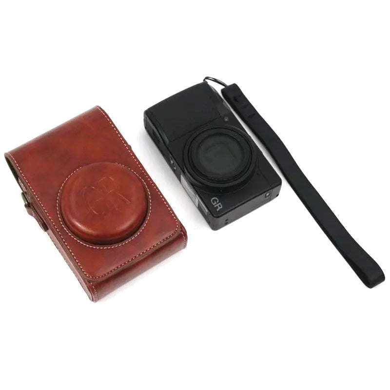 Uniqkart for Ricoh GR / GR II / GR III / GR IIIx Camera Bag Vintage PU Leather Digital Camera Protective Cover with Shoulder Strap - Coffee