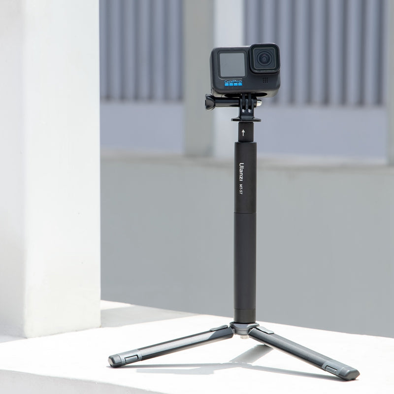 Uniqkart 3031 MT-57 Lightweight 81cm Selfie Pole Aluminum Alloy Extendable Selfie Stick Compatible with 1 / 4 Inch Thread Tripod for Action Camera
