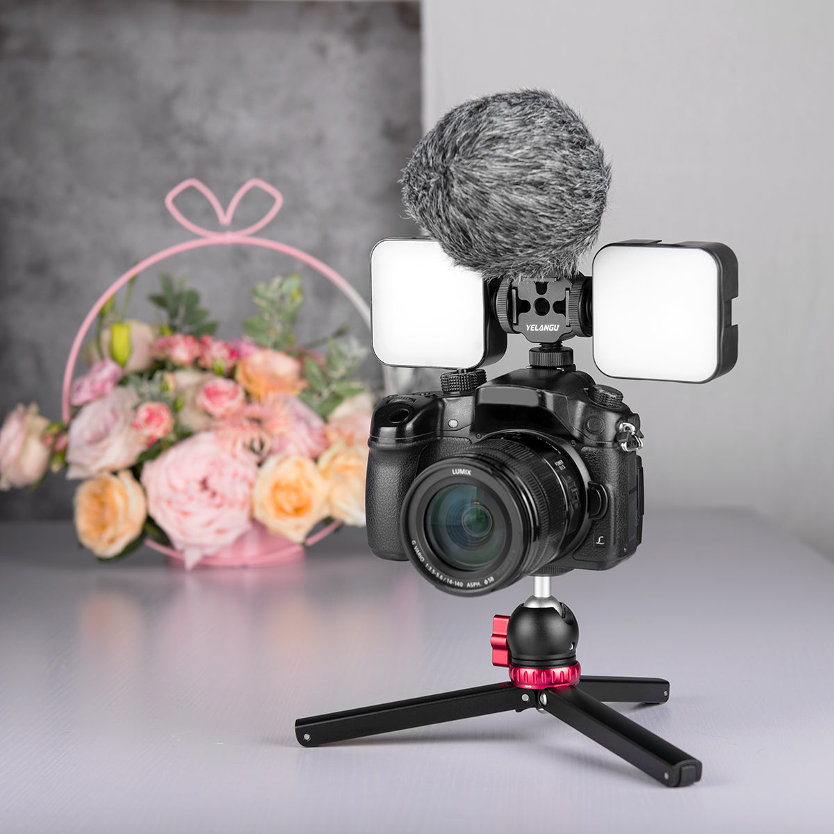 YELANGU A68 3-Side Cold Shoe Mount Adapter Camera Converter Bracket with 1/4&quot; Screw Hole for Fill Light Microphone Monitor