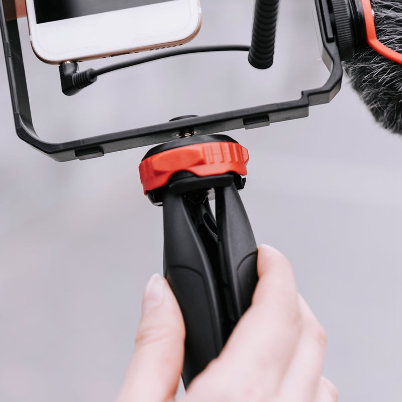 YELANGU PC203 Dual Handle Handheld Video Cage Stabilizer Kit with Tripod Phone Adjustable Stabilizer