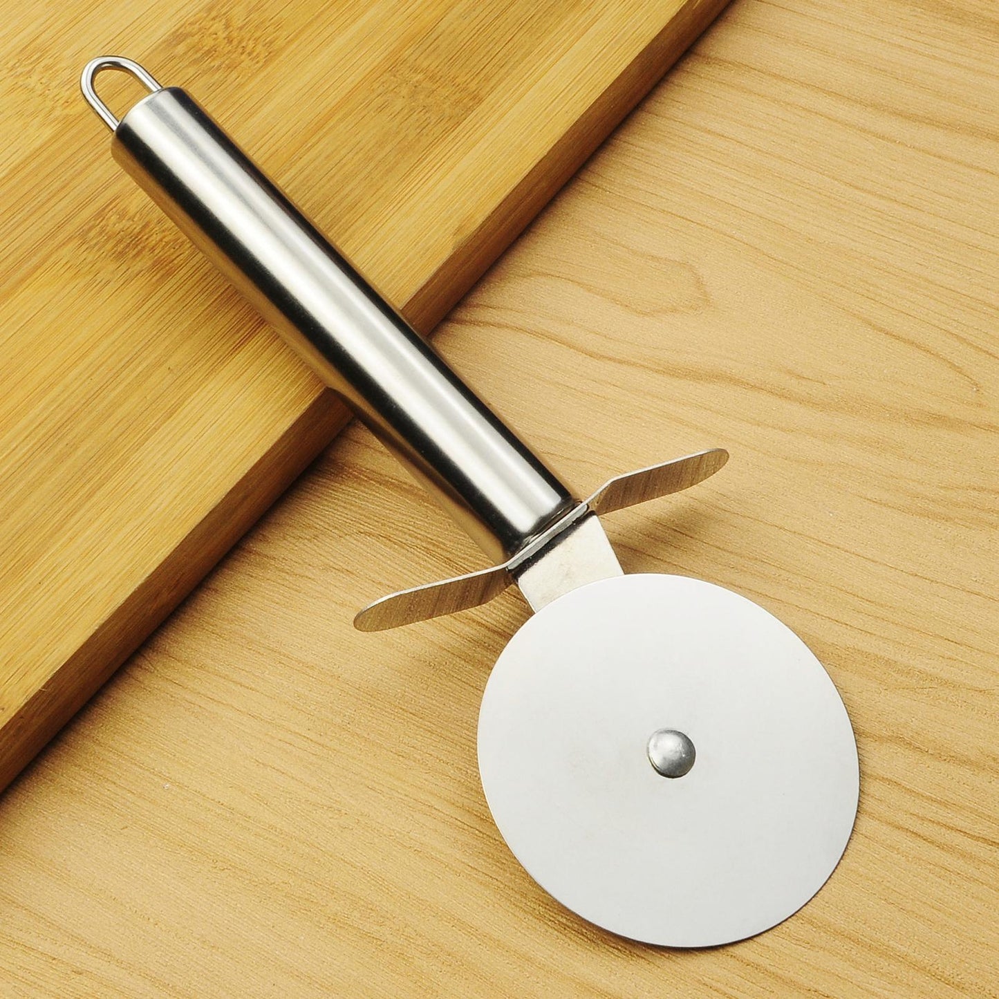 Pizza Wheel &Cutter Easy to Clean Super Sharp for Pizza Dough Pizza Lovers Single wheel cutter