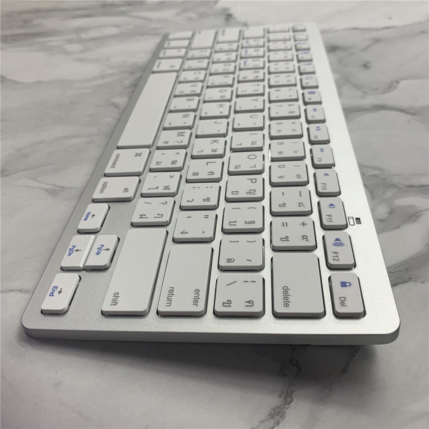 Portable Silver Mini Thai 78 Keys Wireless Bluetooth Keyboard for Tablet PC