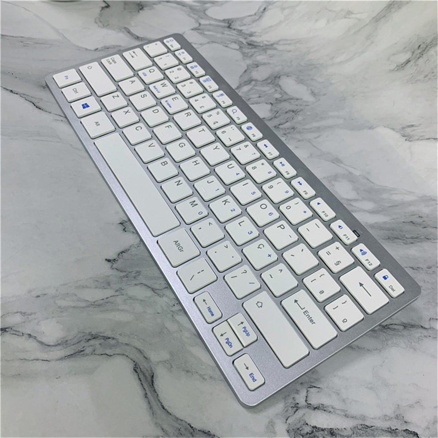 Mini Portuguese 78 Keys Wireless Bluetooth Keyboard for iPad