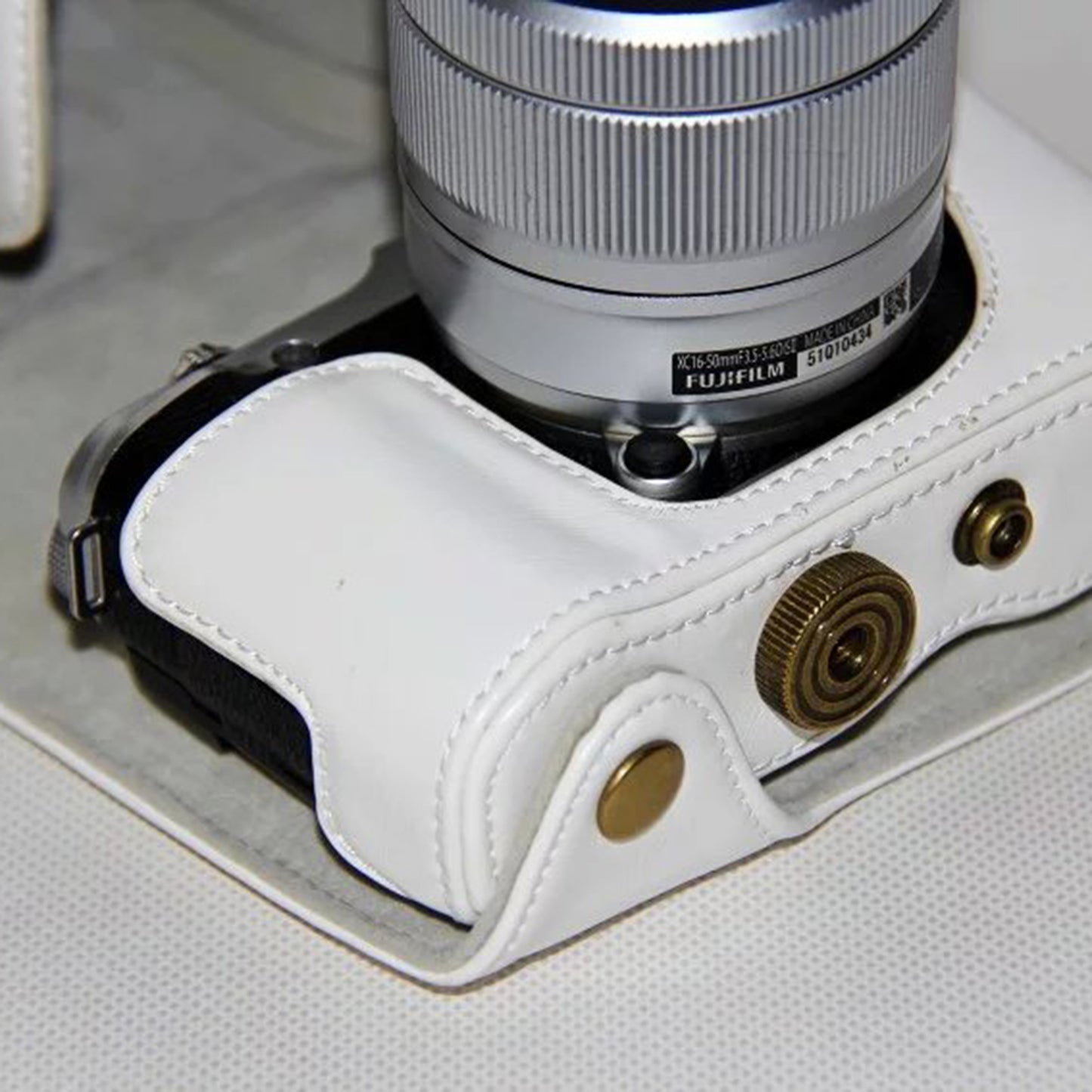 Protective Leather Camera Cover Case with Shoulder Strap for Fujifilm XM1/XA2/XA1 - White