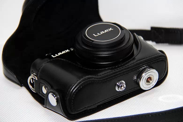 Protective Leather Camera Case with Shoulder Strap for Panasonic LX7 / LX5 / LX3 - Black