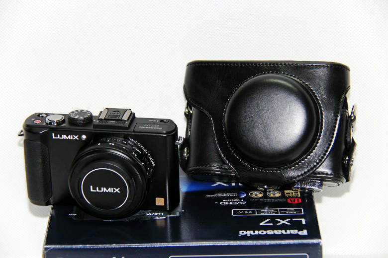 Protective Leather Camera Case with Shoulder Strap for Panasonic LX7 / LX5 / LX3 - Black