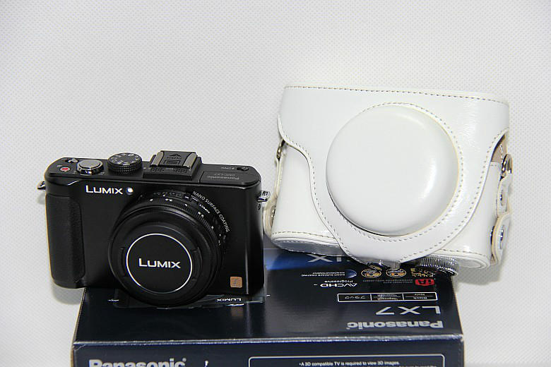 Protective Leather Camera Cover with Shoulder Strap for Panasonic LX7 / LX5 / LX3 - White