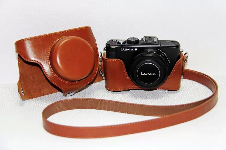 Protective Leather Camera Shell with Shoulder Strap for Panasonic LX7 / LX5 / LX3 - Brown