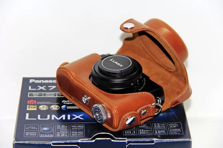 Protective Leather Camera Shell with Shoulder Strap for Panasonic LX7 / LX5 / LX3 - Brown