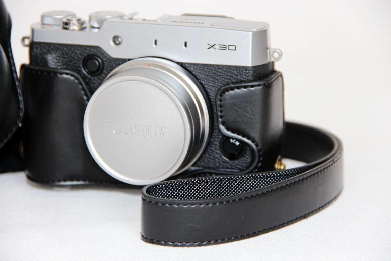 PU Leather Camera Bag Protective Case Cover for Fujifilm X30 - Black