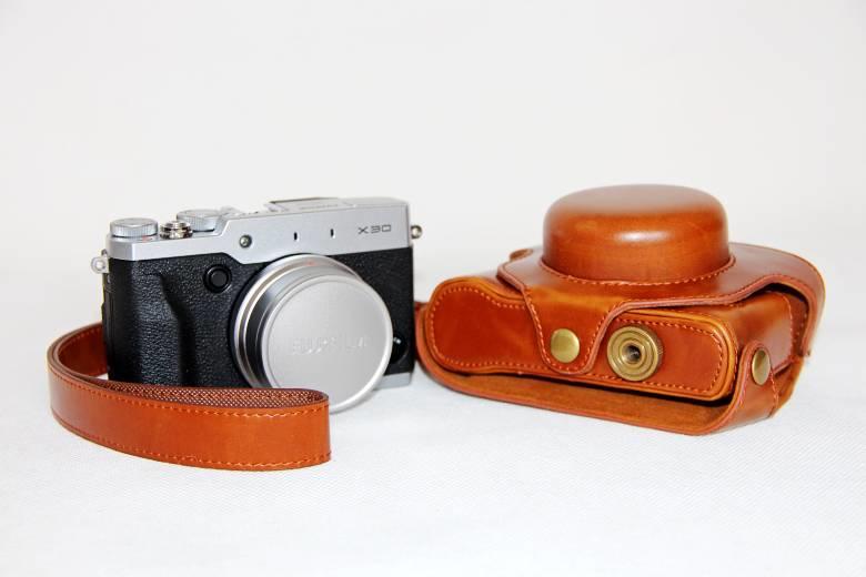 Uniqkart for Fujifilm X30 Protective PU Leather Camera Bag Cover with Shoulder Strap - Brown