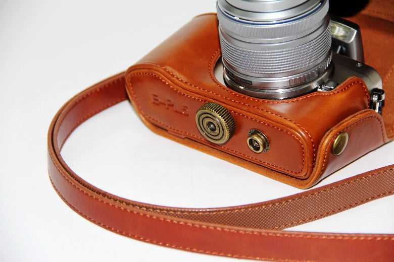 PU Leather Camera Protective Pouch + Strap for Olympus E-PL6/E-PL5/E-PM2 - Brown