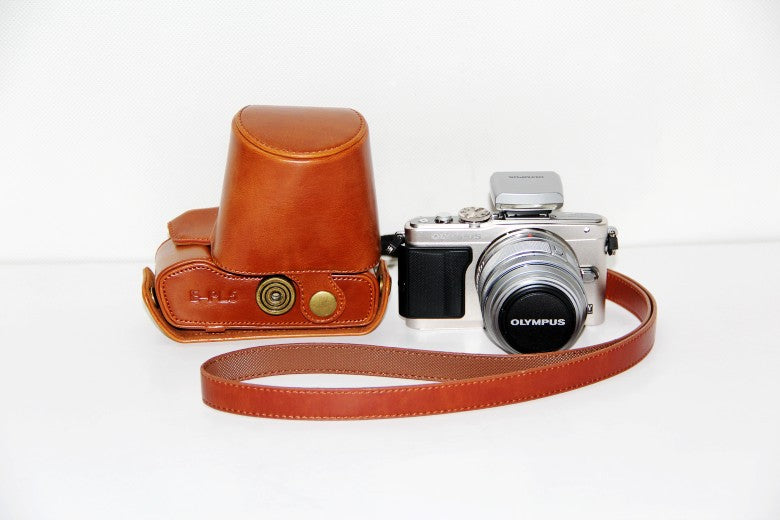 PU Leather Camera Protective Pouch + Strap for Olympus E-PL6/E-PL5/E-PM2 - Brown