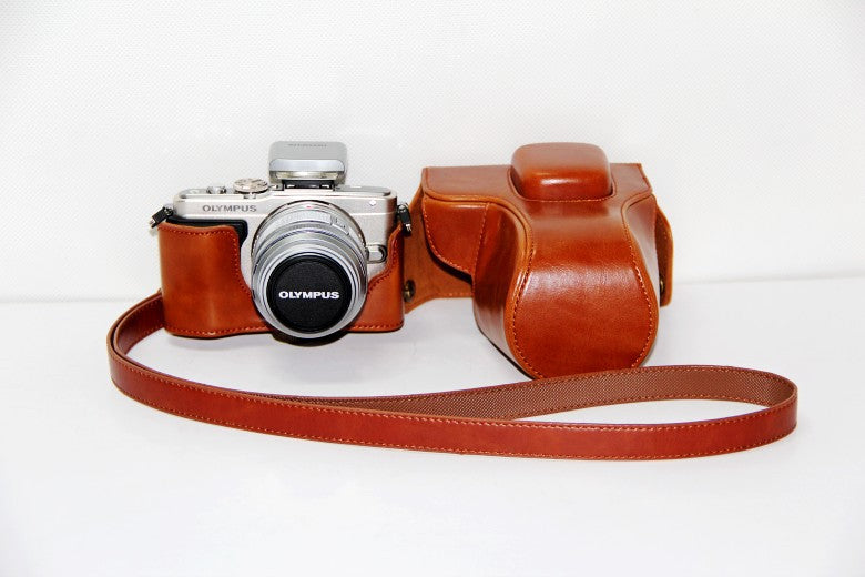 PU Leather Camera Protective Pouch + Strap for Olympus E-PL6/E-PL5/E-PM2 - Brown