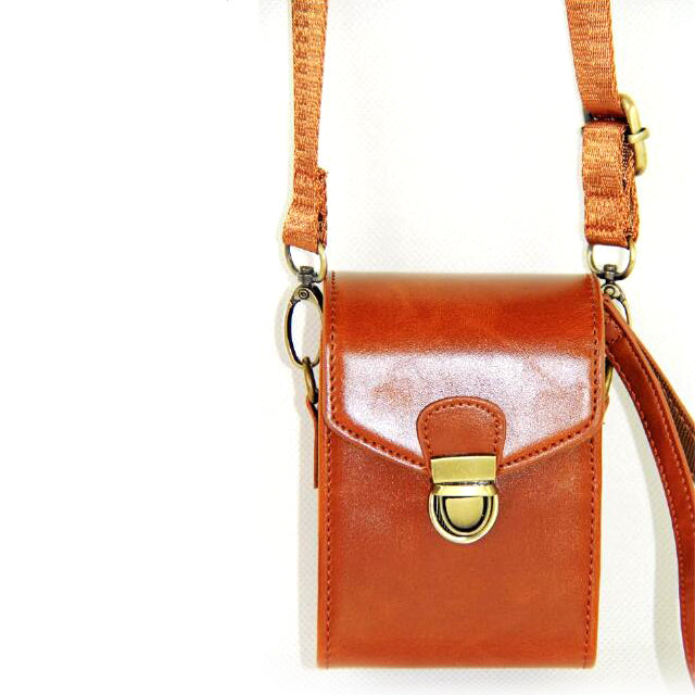PU Leather Camera Shoulder Bag Waterproof Shoulder Camera Bag for Hiking Camping Cycling - Brown