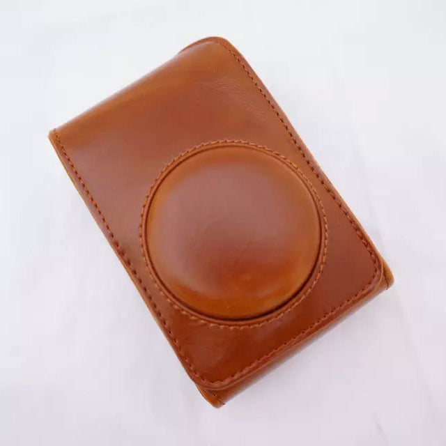 Protective PU Leather Camera Case with Shoulder Strap for Fujifilm XF1/XQ2/XQ1 - Brown