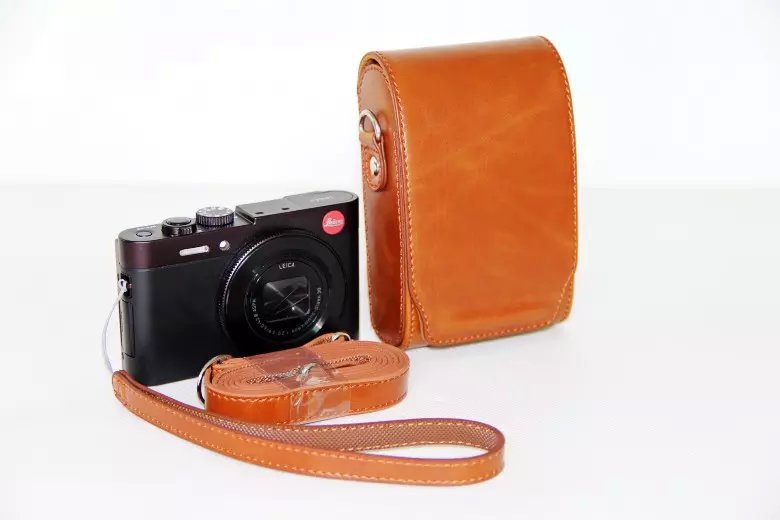 Universal PU Leather Camera Protective Pouch + Strap for Leica / Panasonic / Fuji / Canon, Size: 11x6.5x3.5cm  - Brown