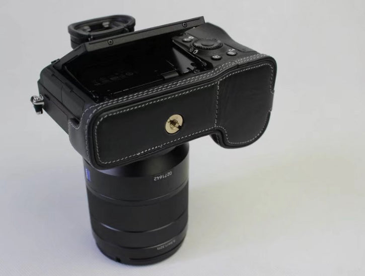 Top Layer Genuine Leather Half Camera Case Bag for Sony ILCE-9/A9/A7RIII Camera - Black