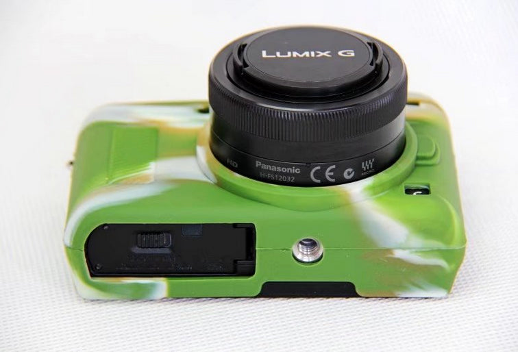 Uniqkart for Panasonic DC-GF9KGK/Lumix DMC-GF9 Silicone Soft Case Protection Cover - Camouflage