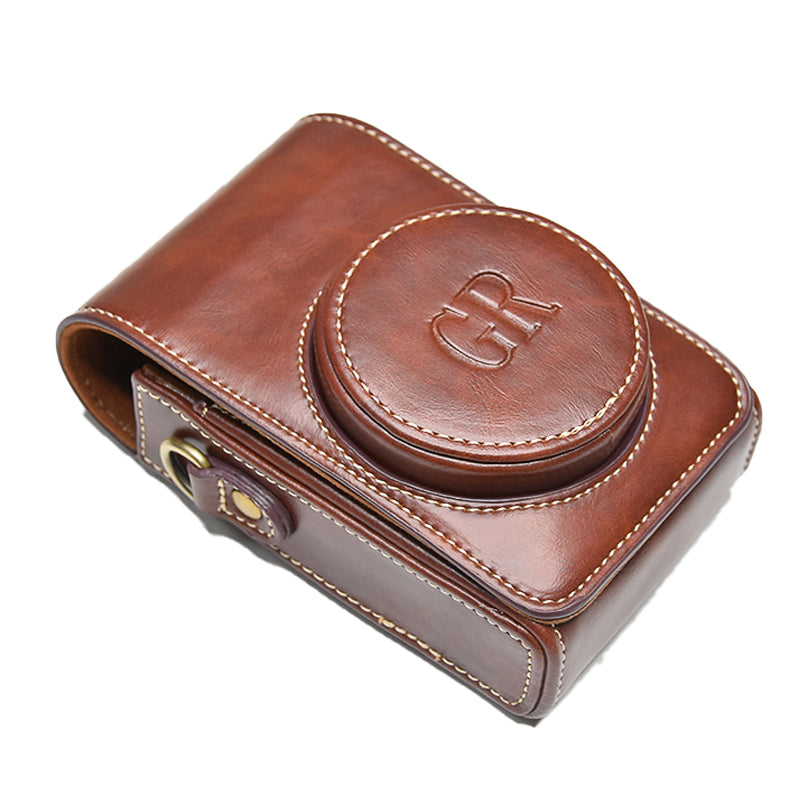 PU Leather Camera Bag Protective Cover with Shoulder Strap for Ricoh GR III/GR II - Coffee/with Letters