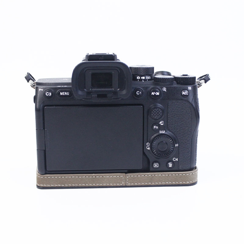 Uniqkart for Sony A7M4/A7S3/A1 Convenient Detachable Camera Bottom Case Protective Half Body Cover Holder - Khaki/Grey