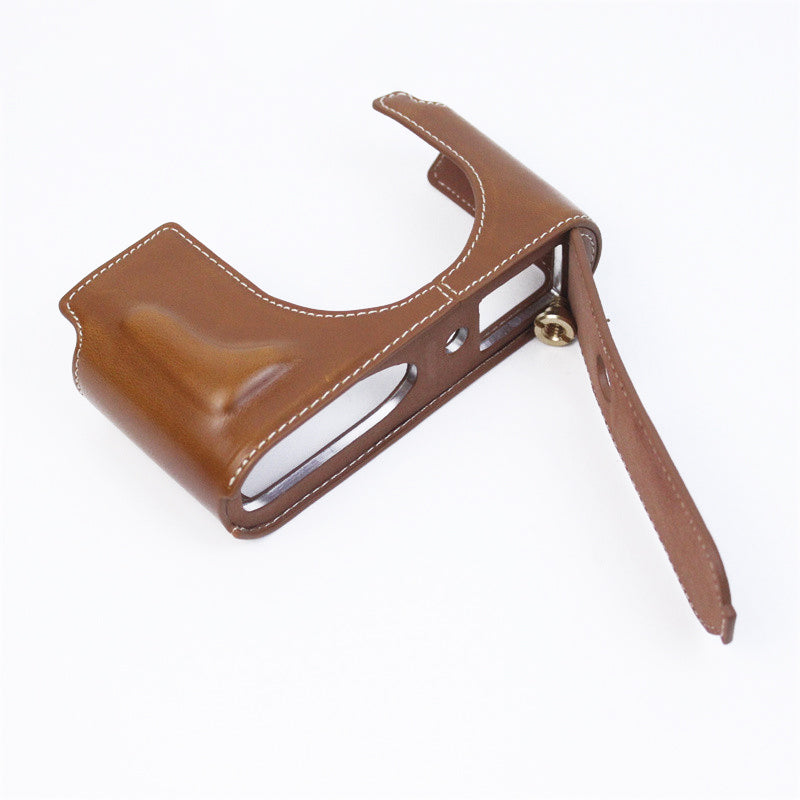 Uniqkart for Leica Q2 Fashionable Leather Detachable Camera Bottom Case Protective Half Body Cover Holder - Brown