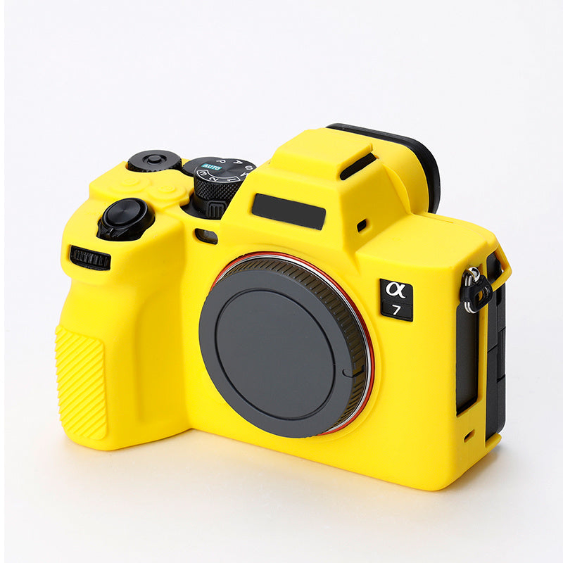 Uniqkart for Sony A7IV/A74/A7M4 Silicone Camera Sleeve Case Anti-slip Anti-dust SLR Camera Body Protective Cover - Yellow