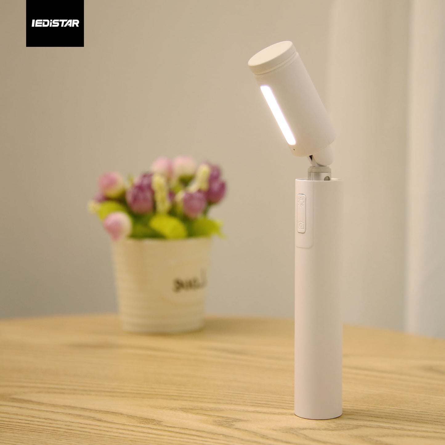 DX-50 Wireless Bluetooth Foldable Selfie Stick Mobile Phone Fill Light Lighting Function Selfie Stick Self-Timer Live Video - White