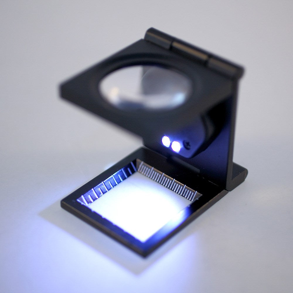 Black 10 Times Stoving Varnish Magnifying Glass with LED Light and Scale (C308B)