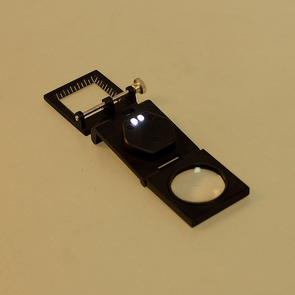 C308A 15X 2 LED Light Helping Hand Magnifier Foldable Magnifying Glass
