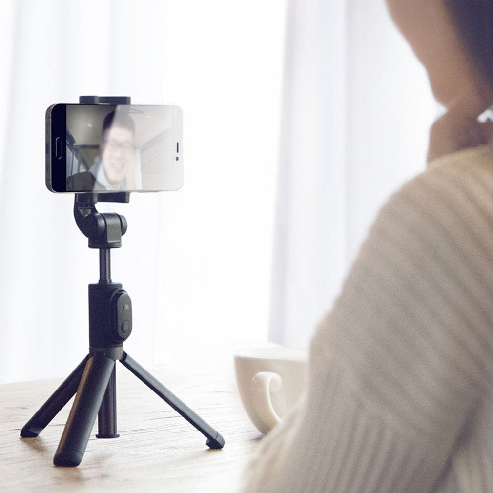 Xiaomi Mi FBA4070US Portable Extendable Bluetooth 3.0 Selfie Stick Monopod Tripod - Black / US Version