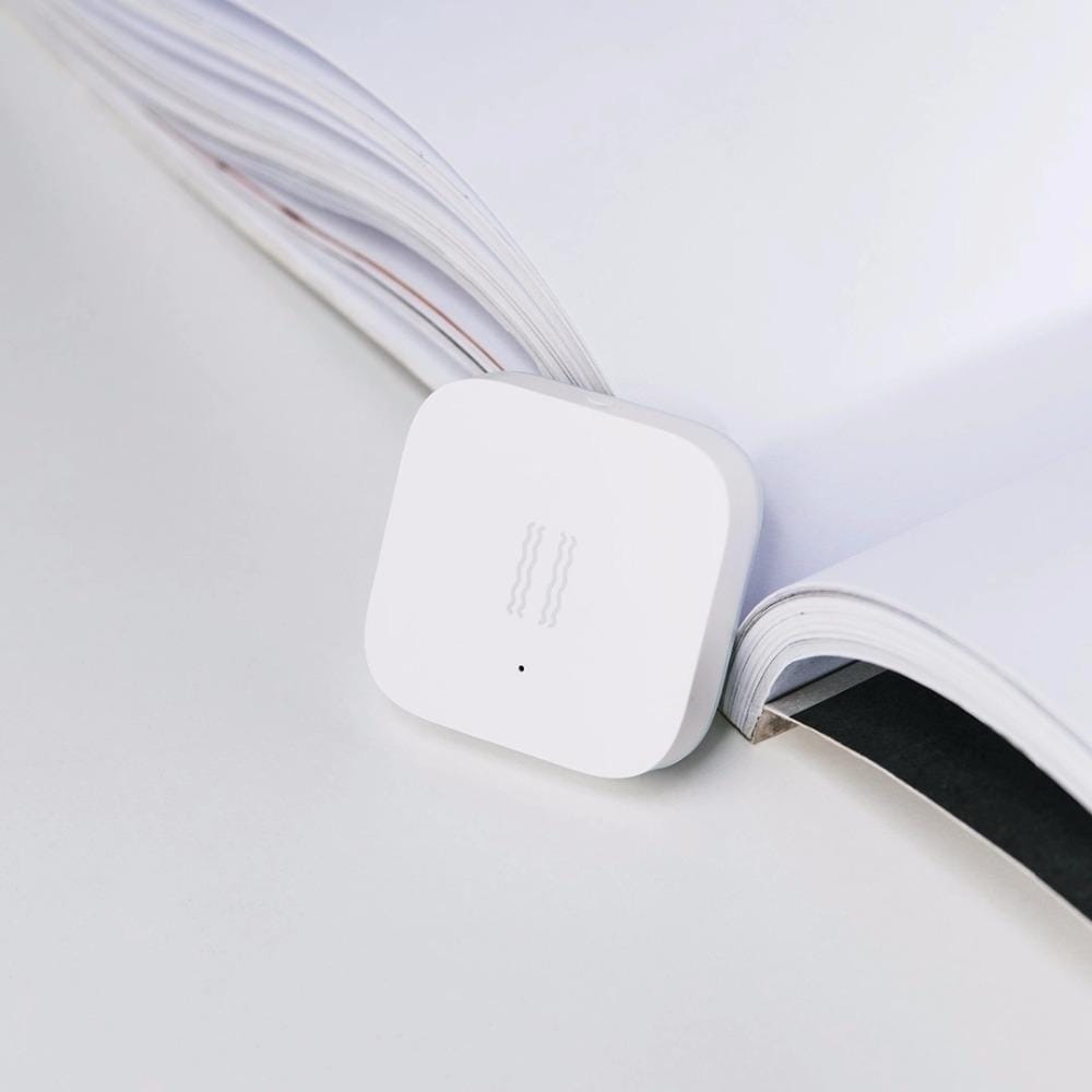 Original Xiaomi Aqara Zigbee Shock Sensor Mijia Aqara Smart Motion Sensor Vibration Detection Alarm Monitor for Xiaomi Smart Home Suite Devices (White)