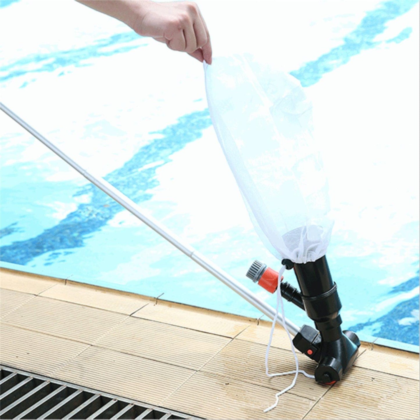 Portable vacuum jet pool cleaning tool Pool cleaning suction