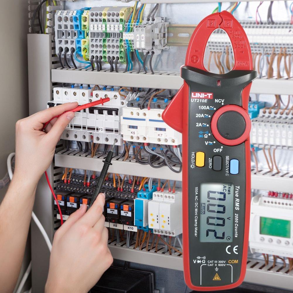 UNI-T UT210E Mini Digital Handheld Clamp Multimeter