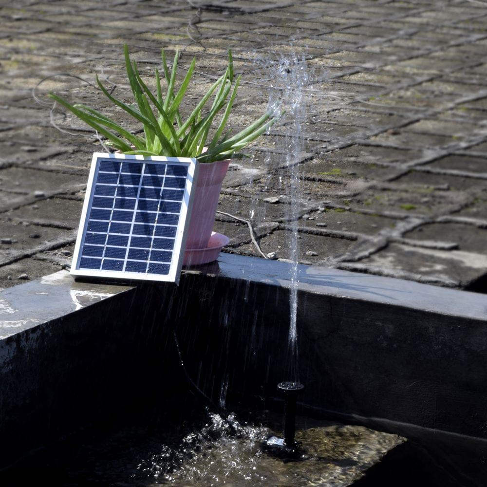 Small Type Landscape Pool Garden Fountains 9V 2W Solar Power
